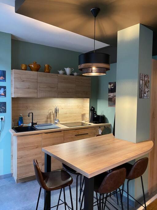 Apartamento Les Quatre Piliers - 1 Min Palais Jacques Coeur Bourges Exterior foto
